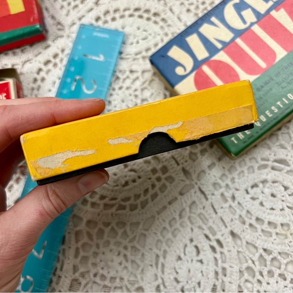 Five small empty boxes - Picture 16 of 17